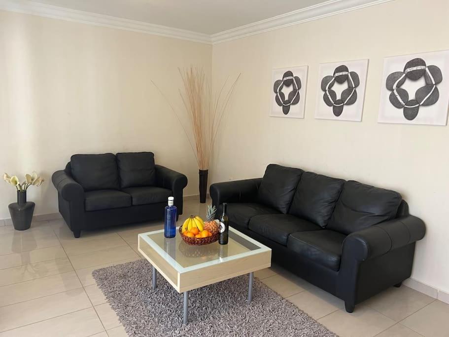 33 Pleasures Del Duque Apartment 아데제 외부 사진
