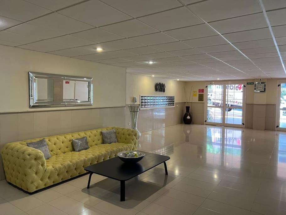 33 Pleasures Del Duque Apartment 아데제 외부 사진
