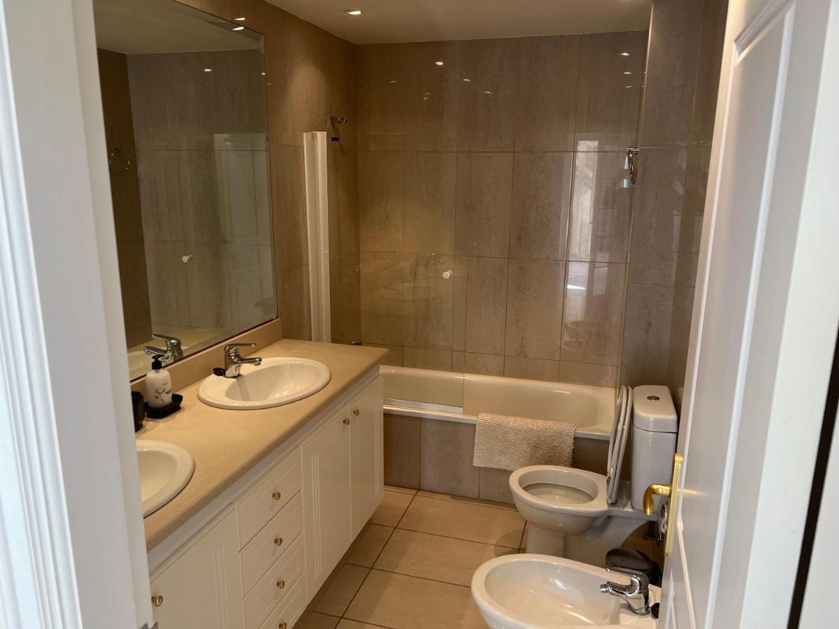 33 Pleasures Del Duque Apartment 아데제 외부 사진